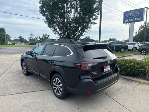 Certified 2025 Subaru Outback Premium AWD/4WD image 5