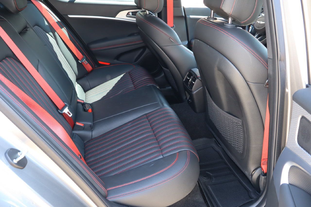 Used 2023 Genesis G70 2.0T w/ Sport Prestige Package RWD image 17