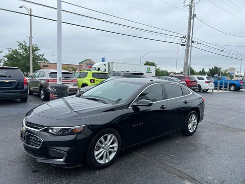 Used 2017 Chevrolet Malibu Hybrid FWD image 2