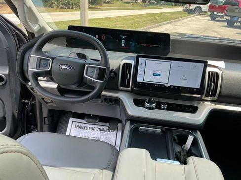 Certified 2025 Ford Expedition Max Active AWD/4WD image 30