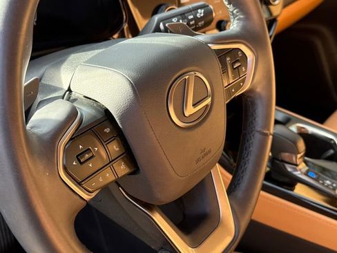 Used 2025 Lexus NX 250 FWD image 29