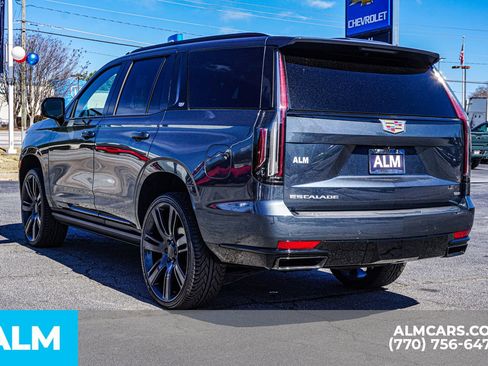 Used 2021 Cadillac Escalade Sport w/ Driver Assist Tech Package image 8