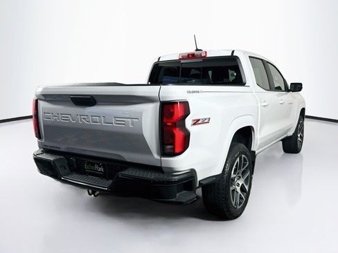 Used 2023 Chevrolet Colorado Z71 AWD/4WD image 9