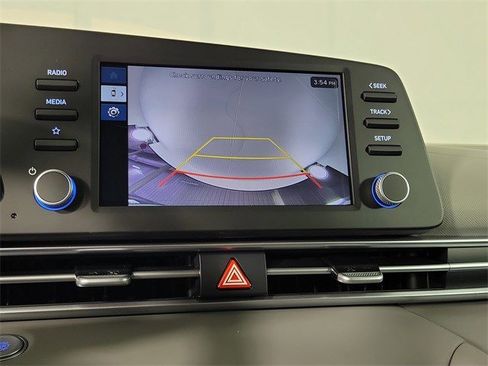 Used 2025 Hyundai Elantra Sport image 22