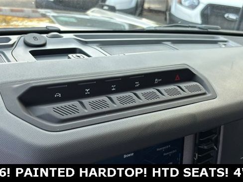 New 2025 Ford Bronco Badlands image 12