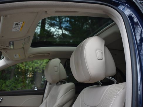 Used 2020 Mercedes-Benz S 560 4MATIC Sedan image 17