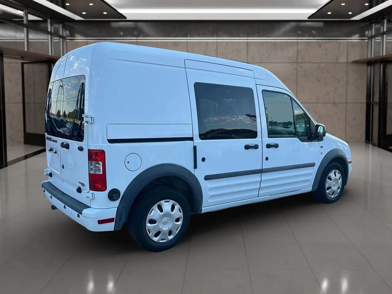 Used 2010 Ford Transit Connect XLT FWD image 2