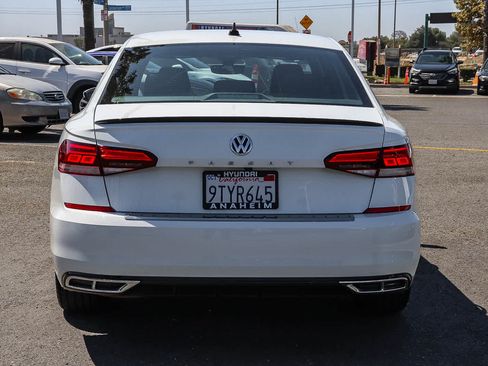 Used 2021 Volkswagen Passat 2.0T R-Line FWD image 8