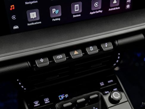 Used 2025 Porsche 911 Carrera image 71