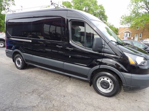 Used 2018 Ford Transit 250 148 Medium Roof RWD image 3