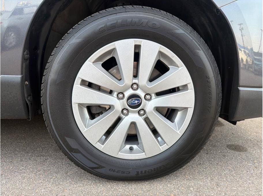 Used 2019 Subaru Outback 2.5i Premium AWD/4WD image 24