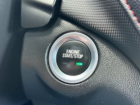 Used 2023 Chevrolet Equinox RS FWD image 21