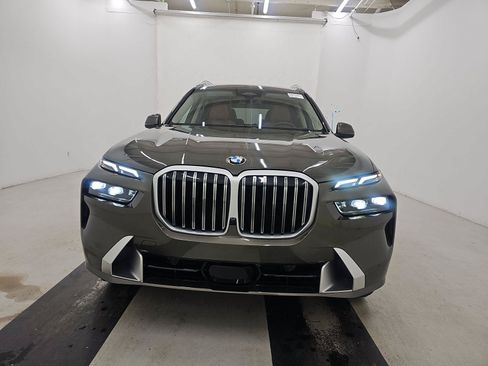 Used 2026 BMW X7 xDrive40i AWD/4WD image 5