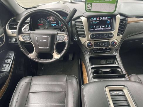 Used 2020 GMC Yukon XL Denali w/ Denali Ultimate Package AWD/4WD image 13