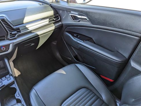 Certified 2023 Kia Sportage SX image 19