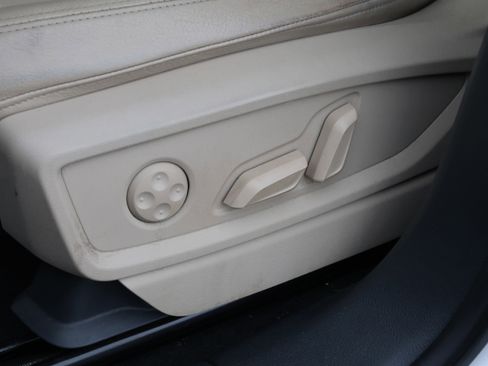 Used 2018 Audi Q5 2.0T Premium Plus w/ Premium Plus Package image 30