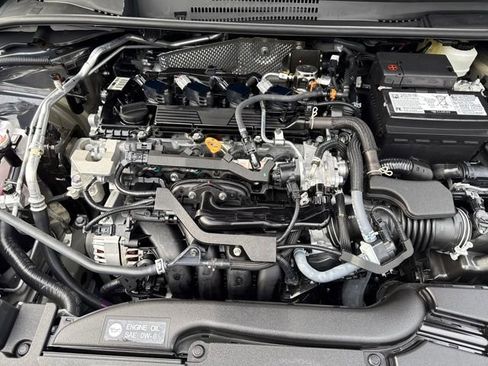 Used 2025 Toyota Corolla LE image 32