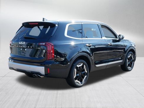 Used 2023 Kia Telluride S w/ S Sunroof Package image 7