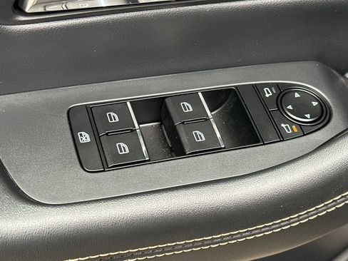 Used 2025 MAZDA CX-70 3.3 Turbo w/ Premium Package image 12