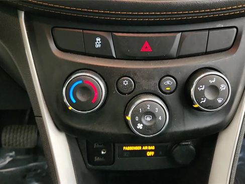 Used 2020 Chevrolet Trax LS w/ Tint and Cruise Package FWD image 26