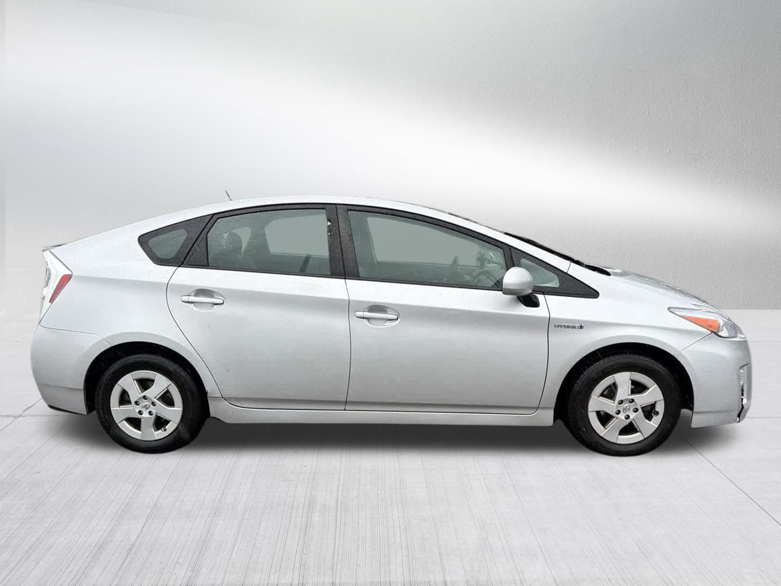 Used 2011 Toyota Prius Four w/ Navigation Pkg FWD image 4