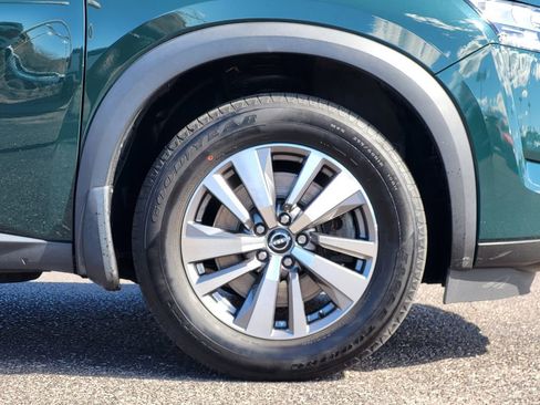 Used 2023 Nissan Pathfinder SL AWD/4WD image 30