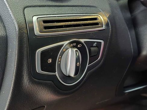Used 2020 Mercedes-Benz C 300 4MATIC Sedan image 25