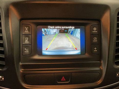 Used 2015 Chrysler 200 Limited w/ Convenience Group image 17