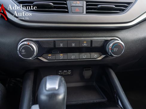 Used 2025 Nissan Altima 2.5 SR FWD image 17