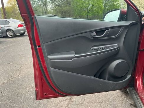 Certified 2023 Hyundai Kona SEL FWD image 8