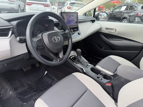 Used 2024 Toyota Corolla LE image 19