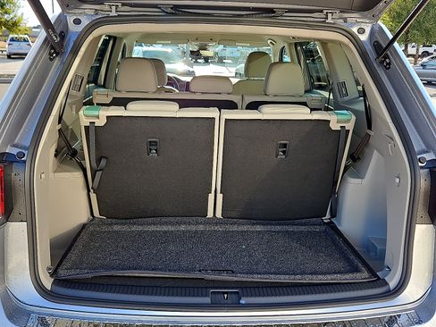 New 2026 Volkswagen Atlas SE image 7