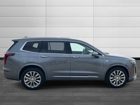 Certified 2022 Cadillac XT6 Premium Luxury w/ Technology Package image 6