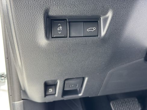New 2026 Toyota RAV4 SE AWD/4WD image 17