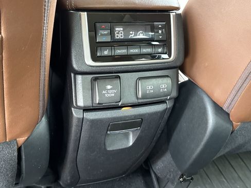 Used 2019 Subaru Ascent Touring image 12