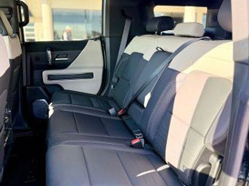 New 2026 GMC Hummer EV SUV AWD/4WD image 16