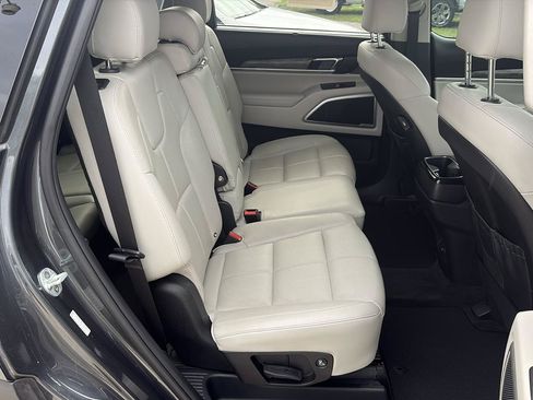 Used 2020 Kia Telluride EX w/ Towing Package FWD image 19