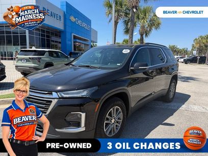 Used 2023 Chevrolet Traverse LT