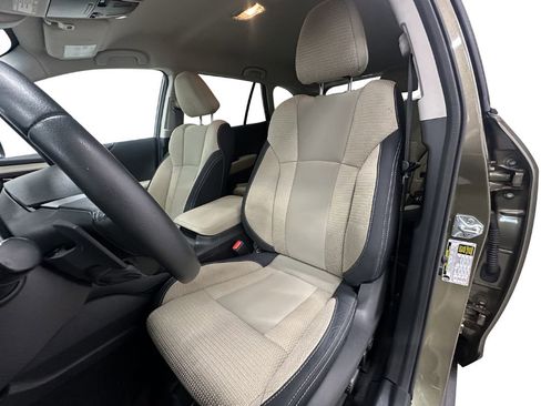 Used 2022 Subaru Outback Premium AWD/4WD image 12