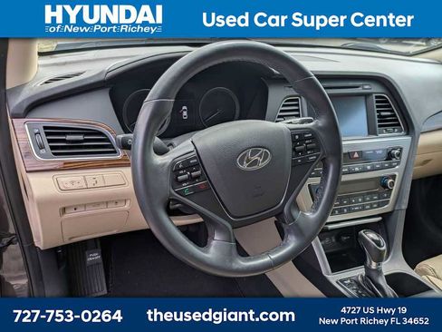 Used 2017 Hyundai Sonata Limited w/ Tech Package 03 image 13