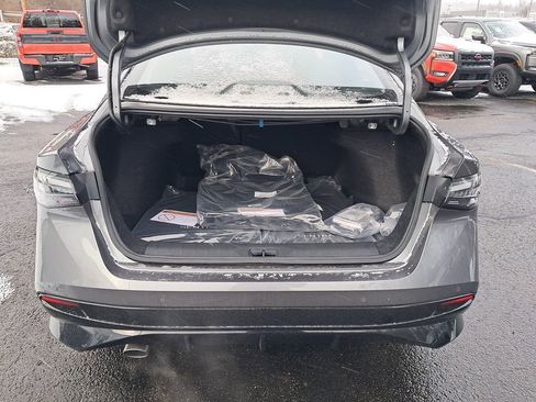 New 2026 Nissan Sentra SR w/ SR Premium Package image 24