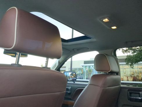 Used 2016 Chevrolet Silverado 1500 High Country w/ High Country Premium Package image 21