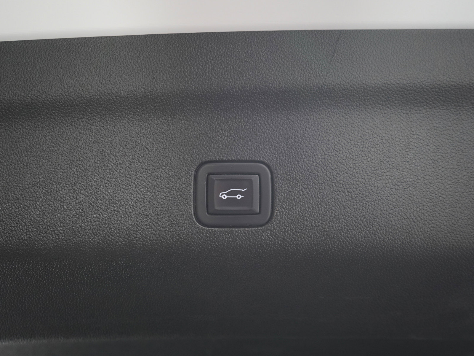 Used 2021 GMC Yukon AT4 w/ AT4 Premium Plus Package AWD/4WD image 12