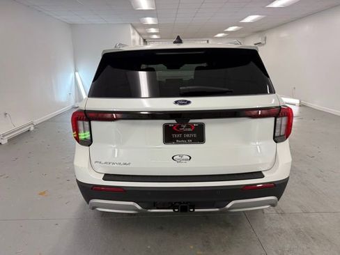 New 2026 Ford Explorer Platinum image 7