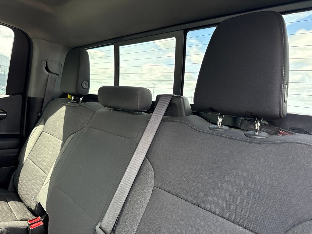 Certified 2024 Chevrolet Silverado 1500 LT AWD/4WD image 30