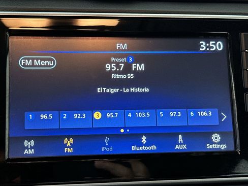 Certified 2025 Nissan Versa S w/ Trunk Package image 16