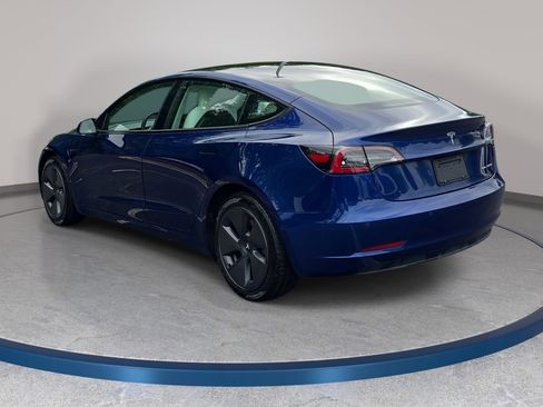 Used 2022 Tesla Model 3 Long Range AWD/4WD image 7