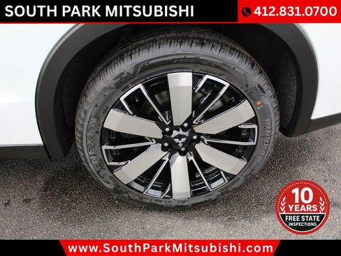 New 2026 Mitsubishi Outlander SE image 28