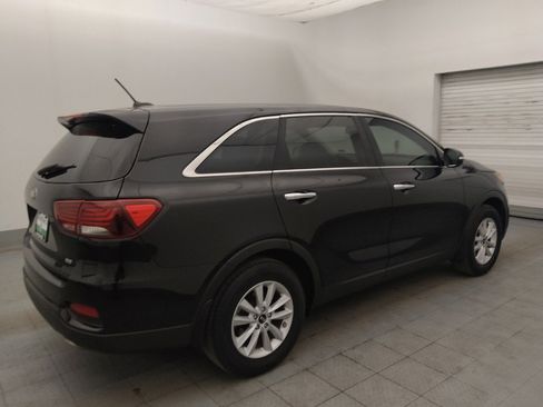 Used 2019 Kia Sorento L FWD image 10