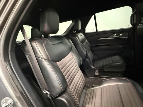 Used 2025 Ford Explorer ST-Line AWD/4WD image 64